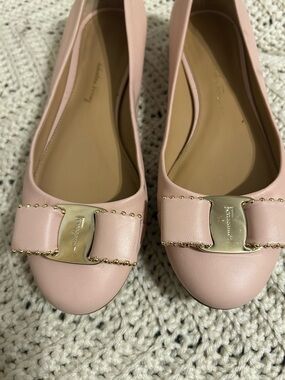 Salvatore Ferragamo Blush Pink Vara Bow Leather Flats with Gold Plate